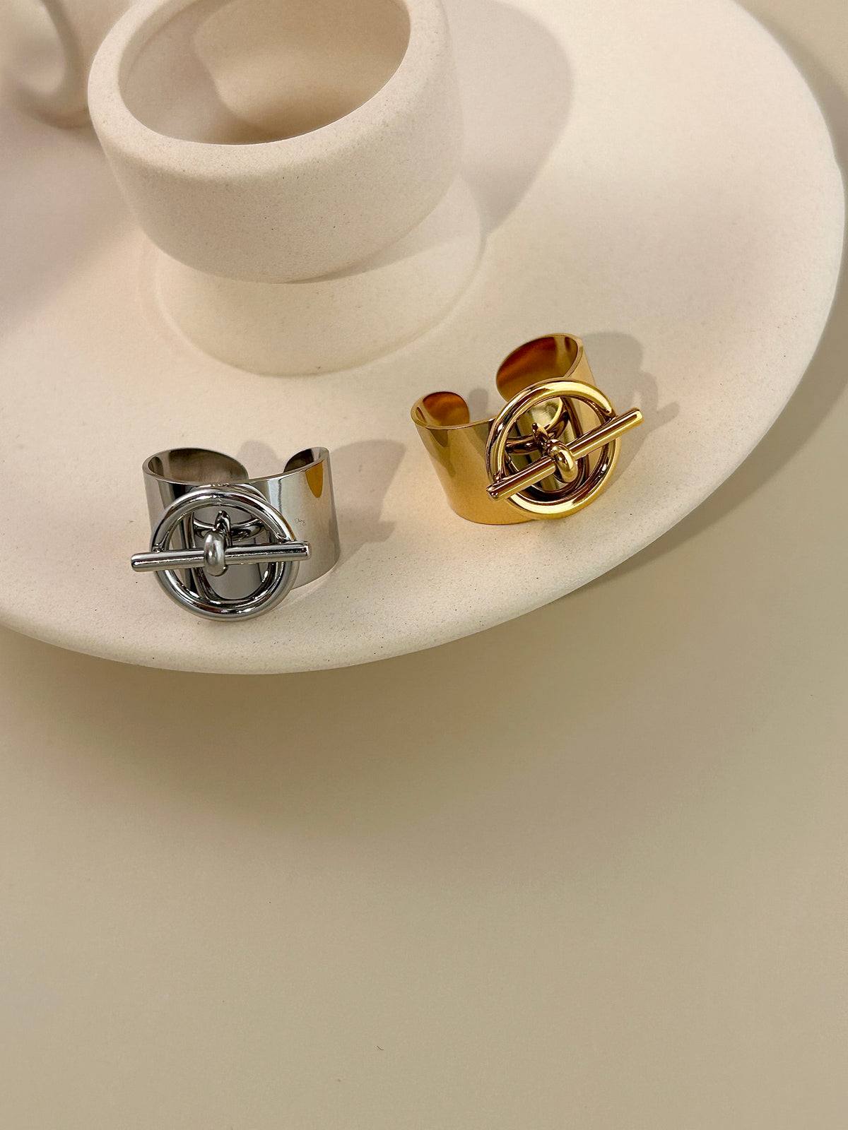 Bague MIA